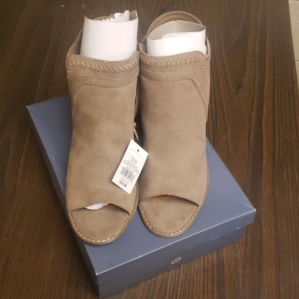 Universal Thread Open Toe Booties with Open Heel
